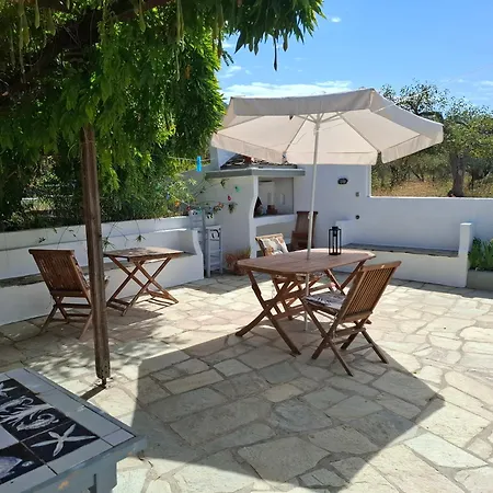 Myrto Yellow House ستافيلوس