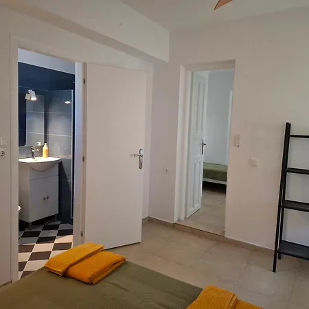 بيت للعطل Myrto Yellow House *