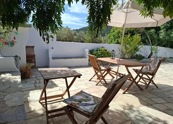 Myrto Yellow House Case de vacanță *